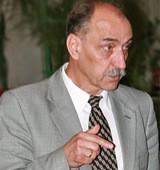 На фото Суворинов Александр Владимирович