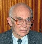 На фото Славнов Дмитрий Алексеевич