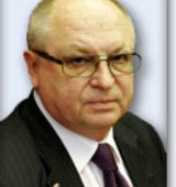 На фото Суровцев Игорь Степанович