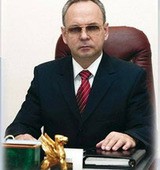 На фото Скрипник Богдан Иванович