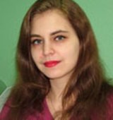 На фото Комиссаренко Александра Андреевна