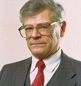 На фото Спирин Александр Сергеевич