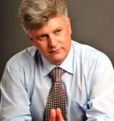 На фото Суханов Станислав Константинович