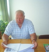 На фото Смолькин Сергей Петрович