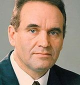 На фото Скворцов Вячеслав Николаевич