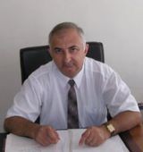 На фото Сунгуров Ибрагим Сунгурович