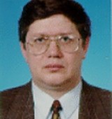 На фото Сухарев Сергей Владимирович