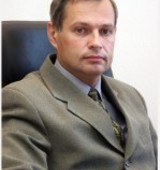 На фото Столяров Сергей Николаевич