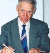 На фото Сухачев Михаил Павлович