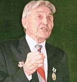 На фото Сухотин Анатолий Константинович