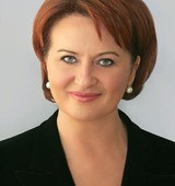 На фото Скрынник Елена Борисовна