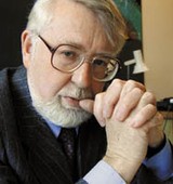 На фото Скулачев Владимир Петрович