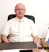 На фото Сухнев Виктор Георгиевич