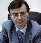 На фото Савцов Олег Владиславович