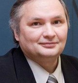 На фото Суздальцев Андрей Иванович