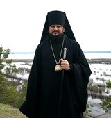 На фото Епископ Якутский и Ленский Роман (Лукин Алексей Александрович)