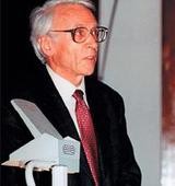 На фото Славнов Андрей Алексеевич